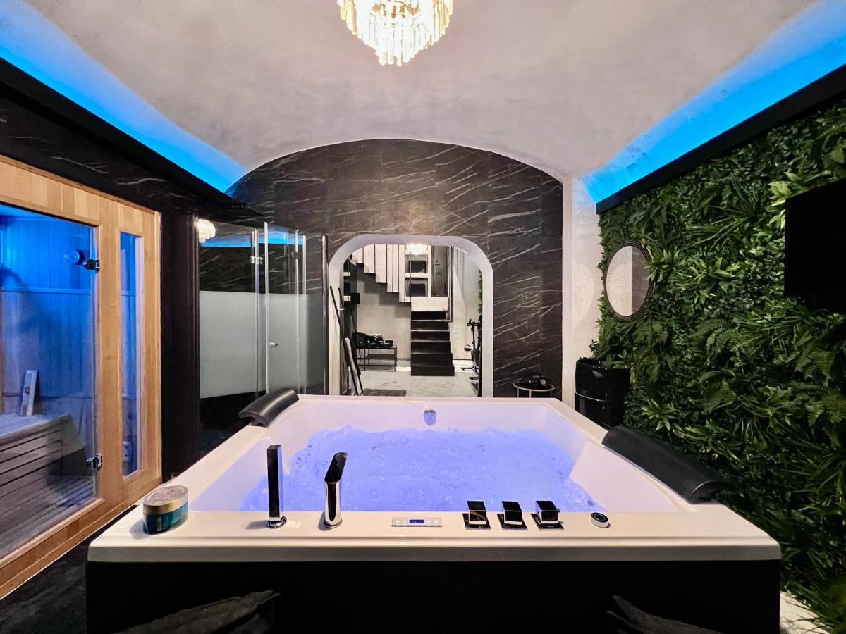 Romantic Wellness Apartment Colosseo Exterior foto
