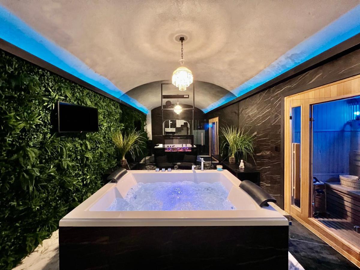Romantic Wellness Apartment Colosseo Exterior foto